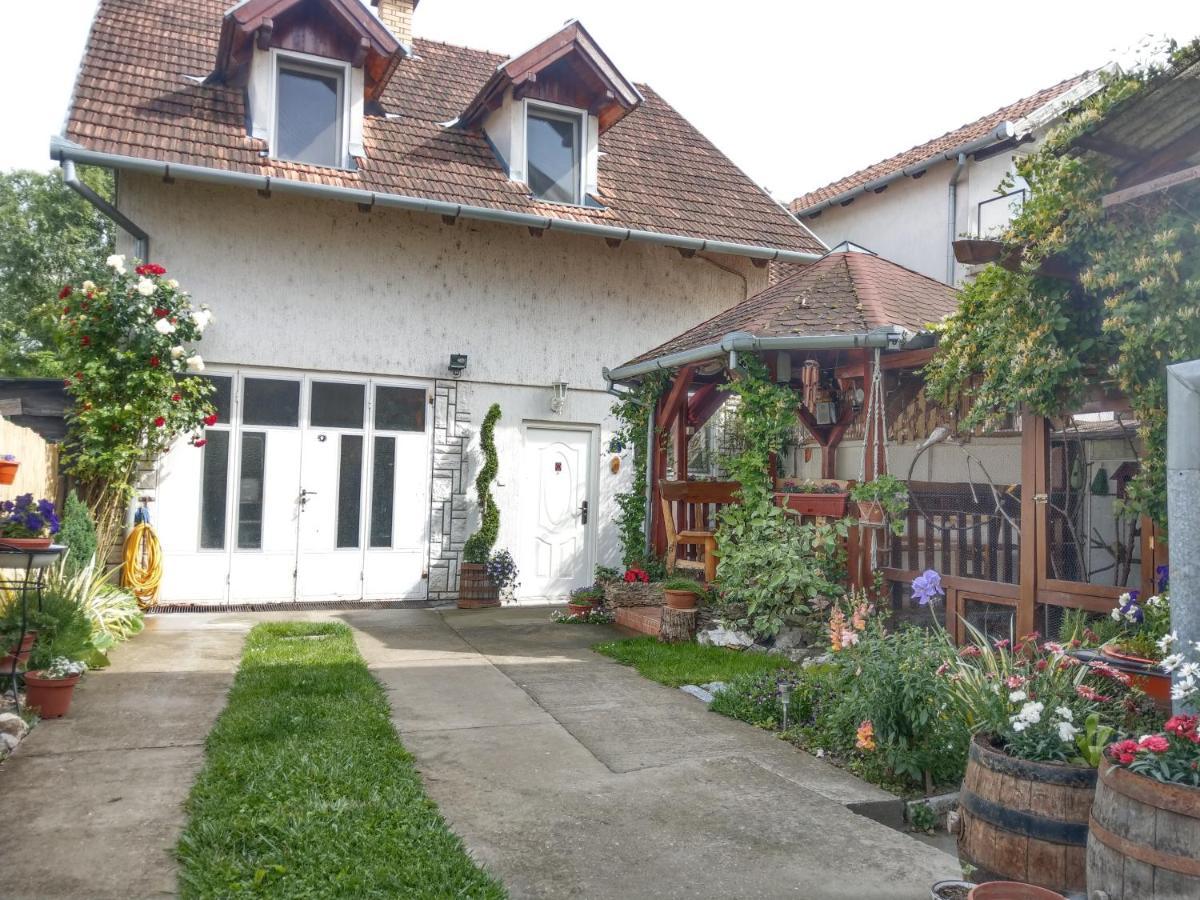 Apartment Harmonija Apatin Exterior foto